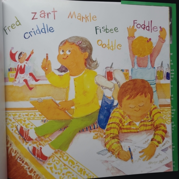 2005 THE ELF ON THE SHELF - A CHRISTMAS TRADITION-GIRL ELF - Picture 6 of 13